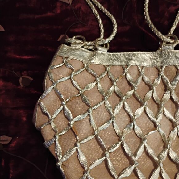 Tiannl Gold and Tan Shoulder Bag - Picture 3 of 9